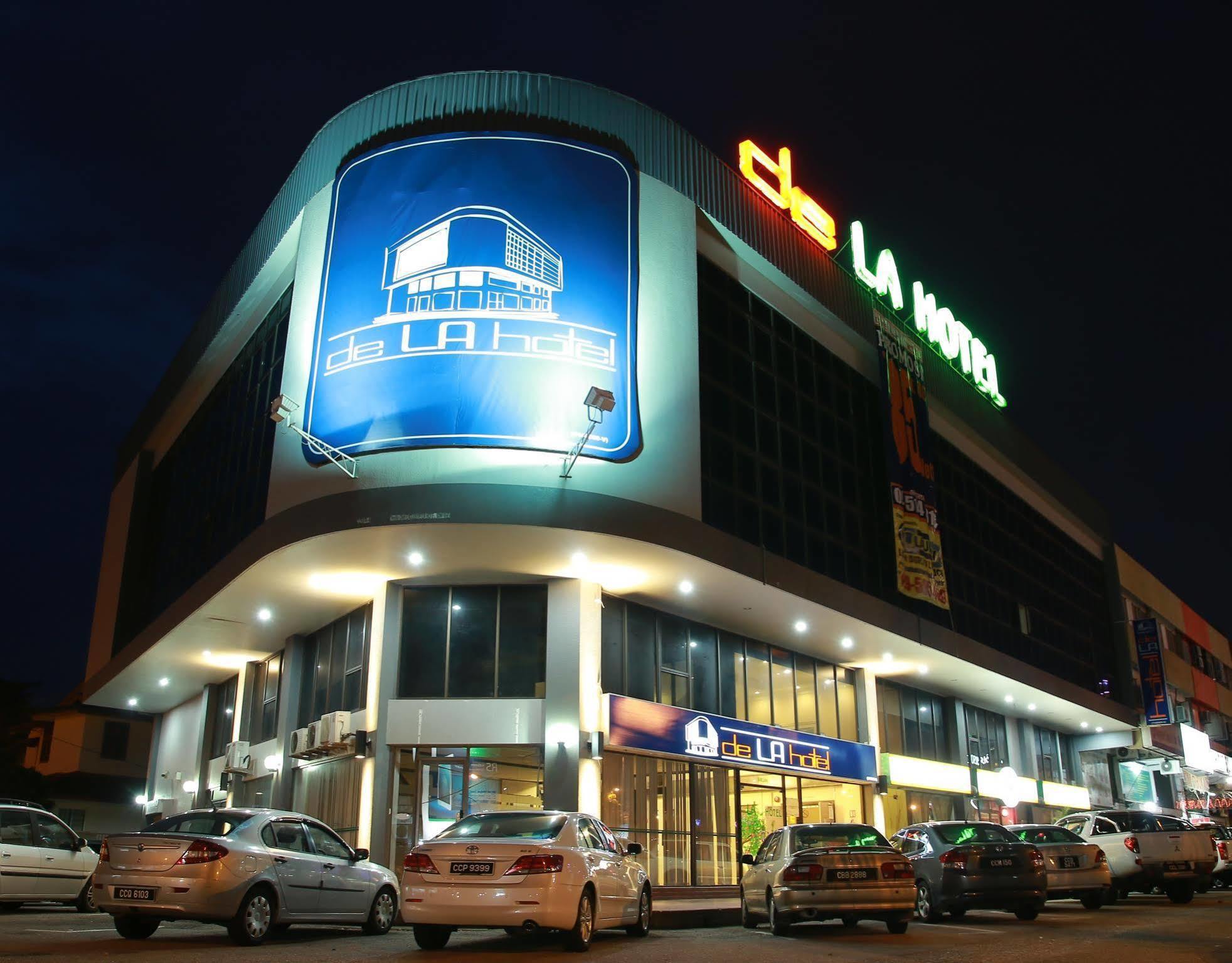 De La Hotel Kuantan Exterior photo